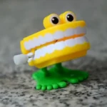 Jumping Teeth Running Clockwork Spring Wind Up - Image 3