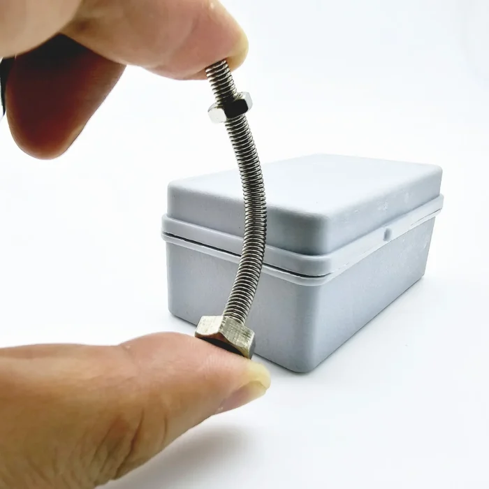 Magic Tricks Strong Man Bending Screw Close Up Street Magic Props Mentalism Professional for Magician Stage Magie Magia Funny - Image 2